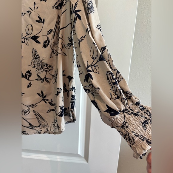 Kim Gravel Belle Women’s Blouse Size Large Bird & Floral Top • NEW - Picture 2 of 6